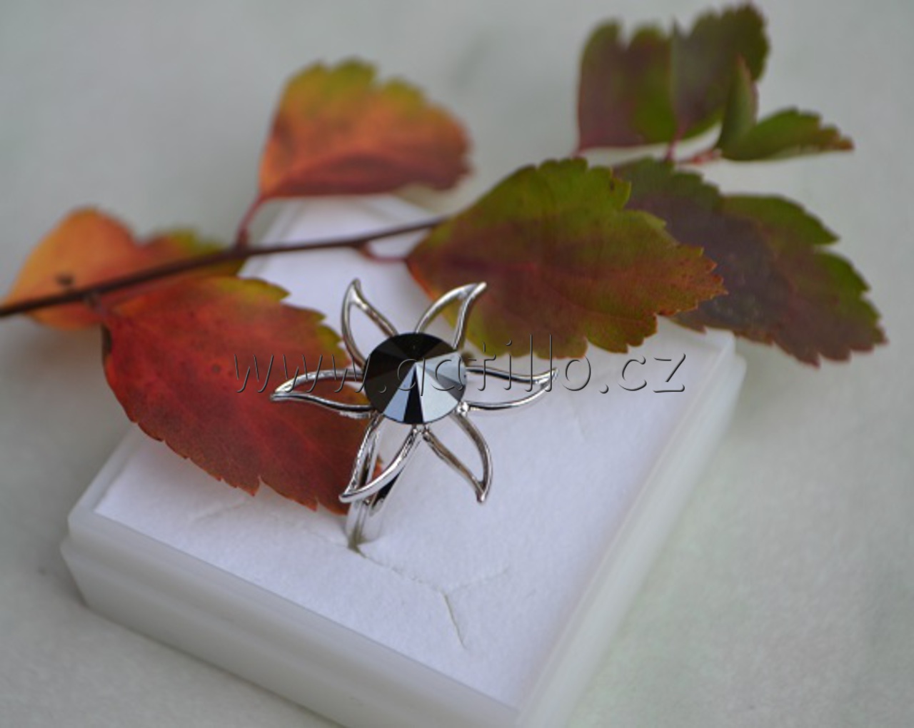 Lilie s rivoli Jet Hematite
